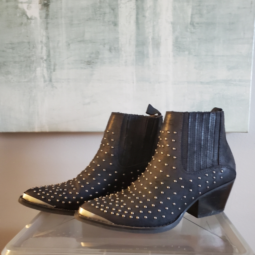 Womens Booties